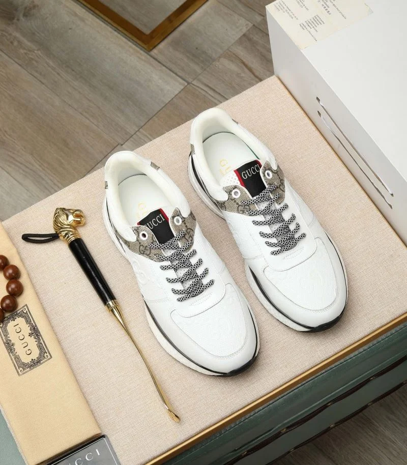 Bright Gucci Low Shoes 24189