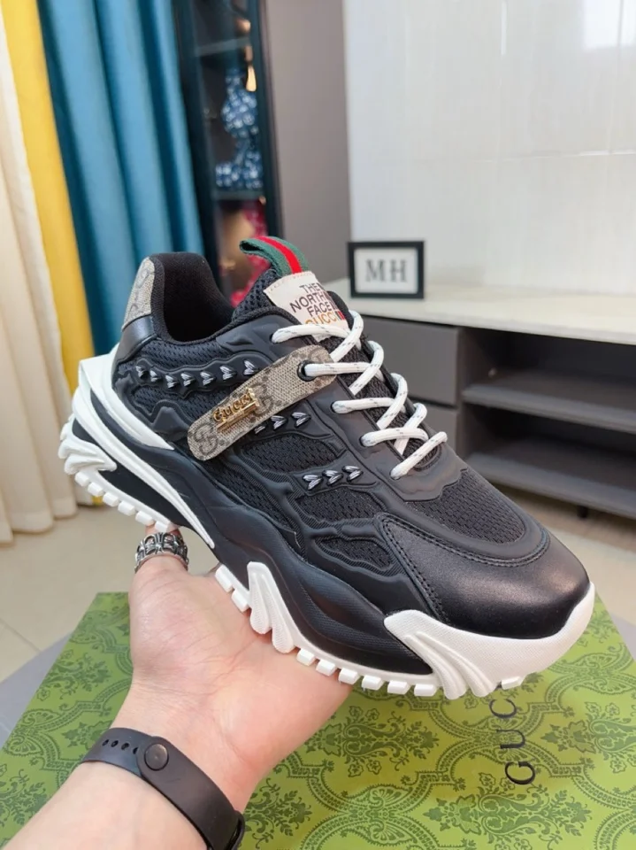 Gucci Low Shoes Original 24183