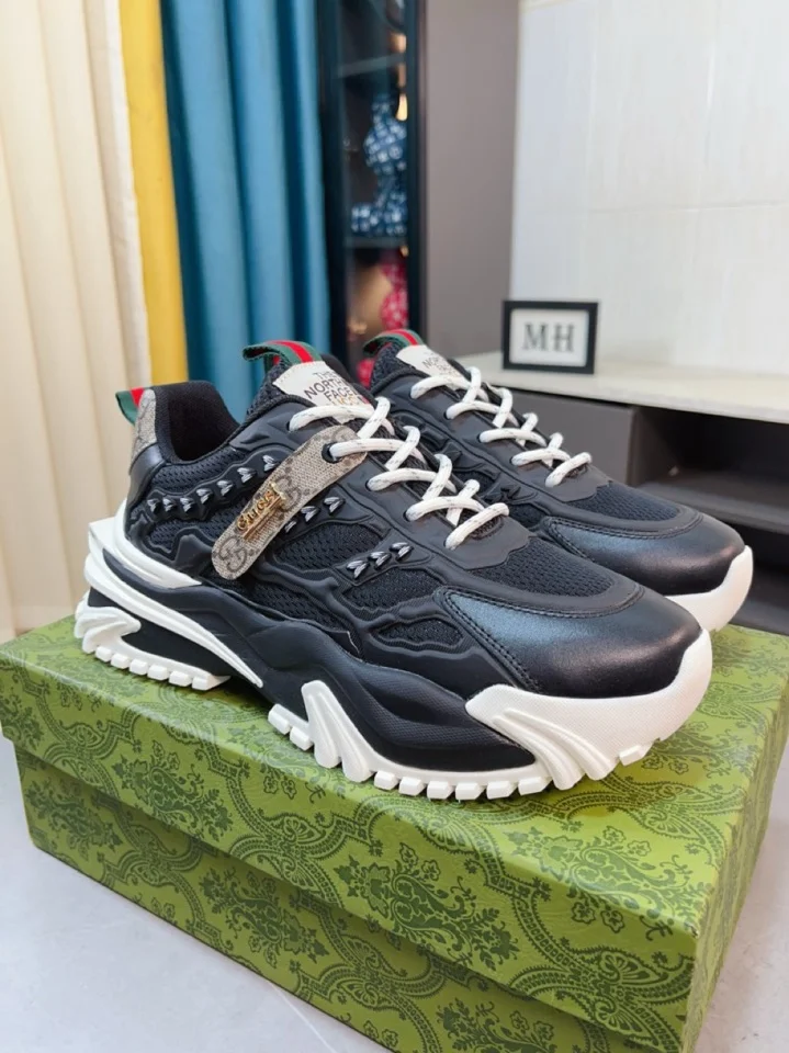 Gucci Low Shoes Original 24183