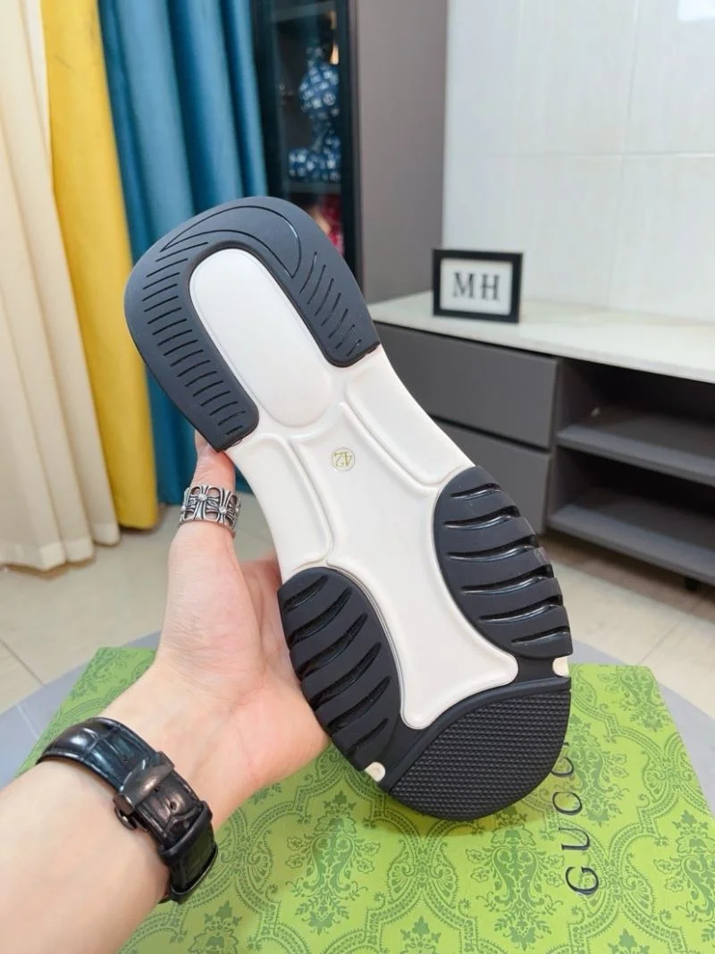 Gucci Low Shoes Breathable 24176