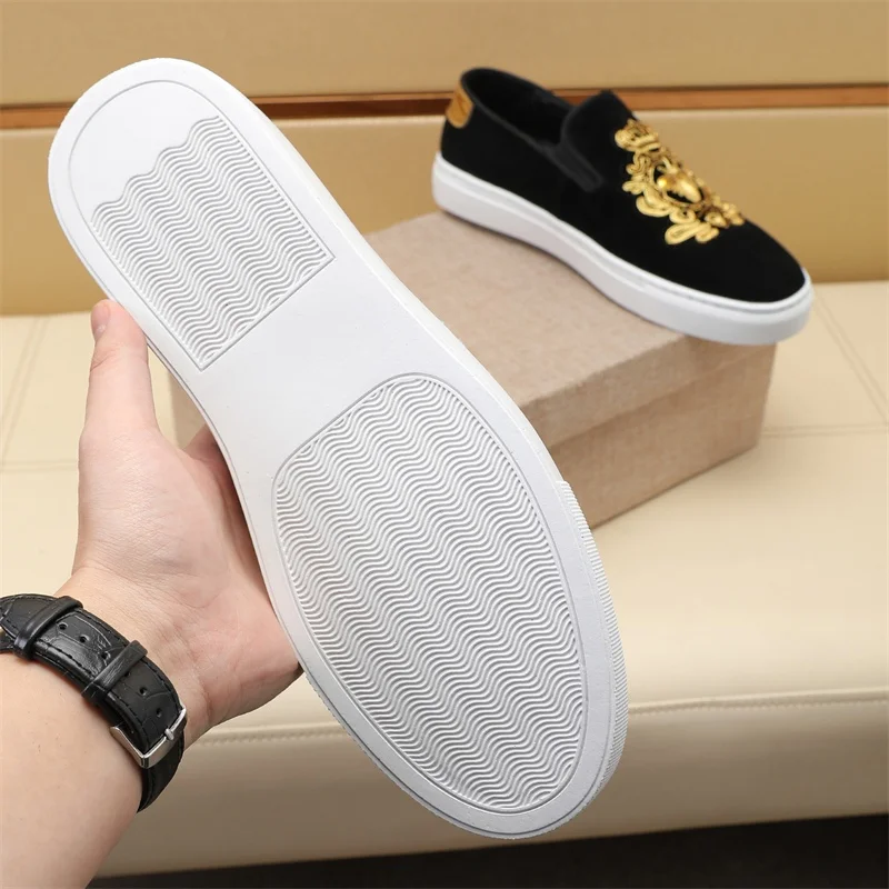 Gucci Low Shoes Durable 24169
