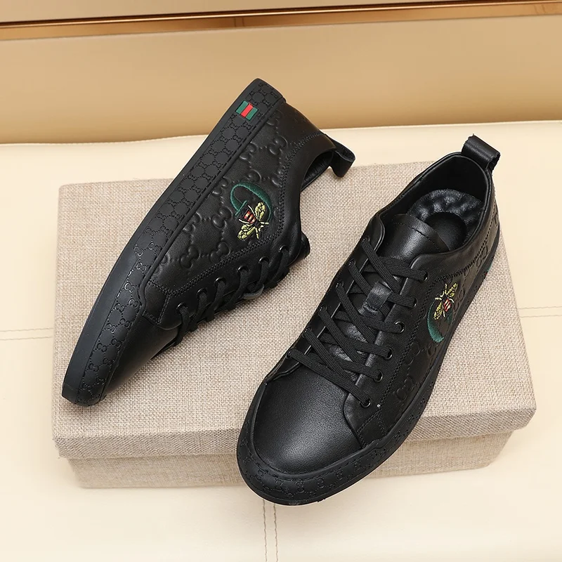 Gucci Low Shoes Durable 24140