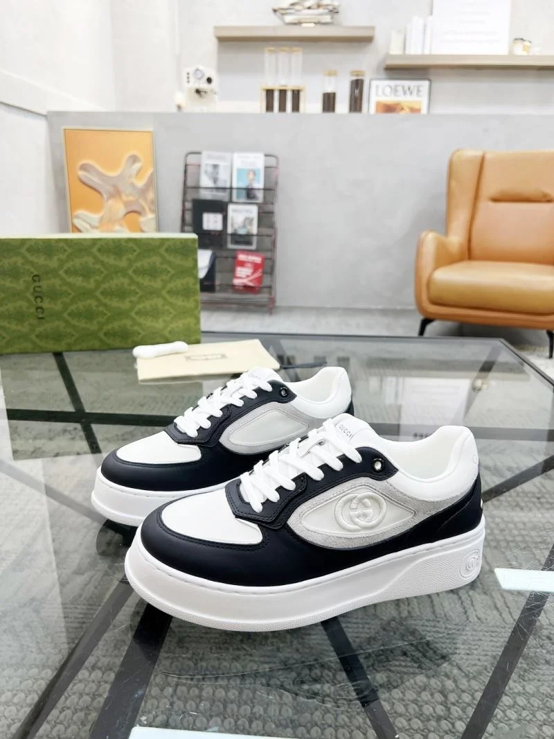 Gucci Low Shoes Chic 24125