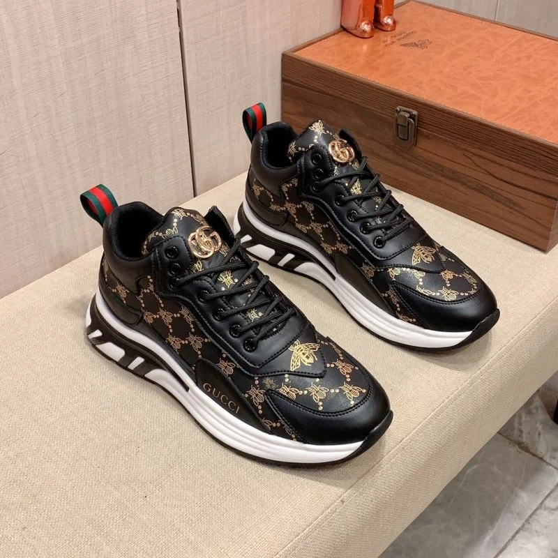 Vibrant Gucci Low Shoes 24095