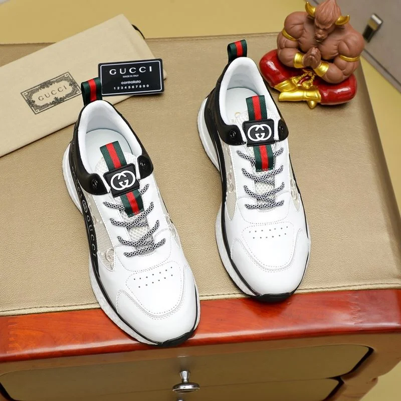 Gucci Low Shoes Practical 24086