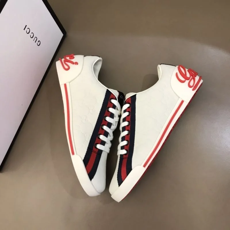 EasyCare Gucci Low Shoes 24052