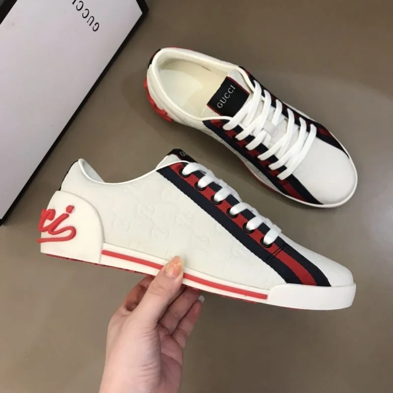 EasyCare Gucci Low Shoes 24052