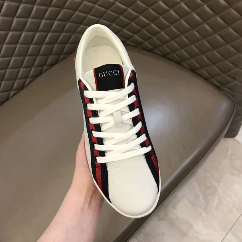EasyCare Gucci Low Shoes 24052