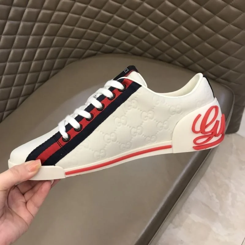 EasyCare Gucci Low Shoes 24052
