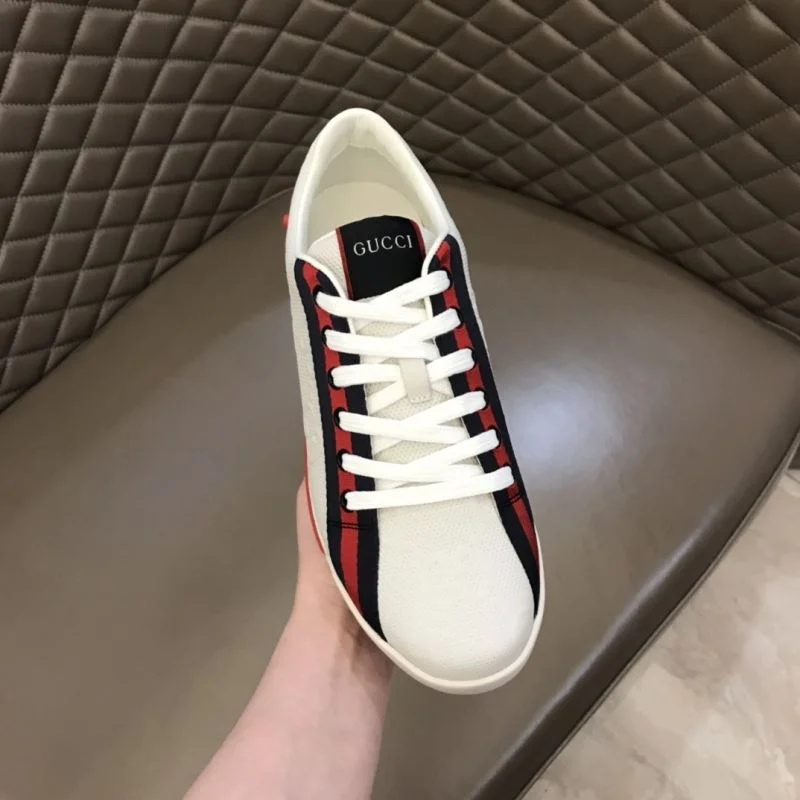Gucci Low Shoes Youthful 24049