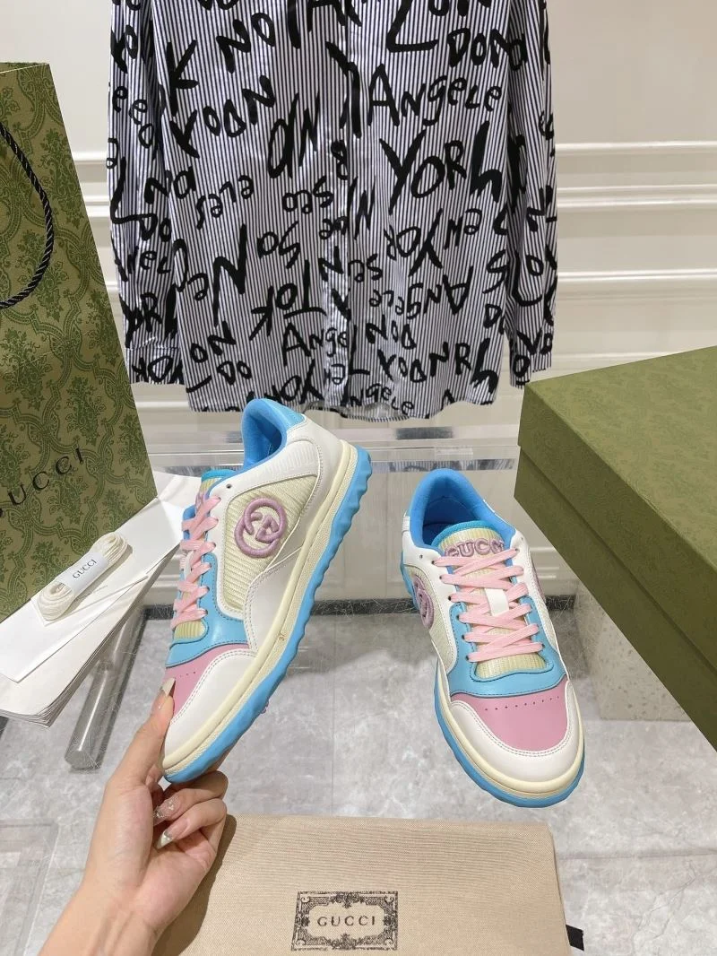 Gucci Low Shoes Stylish 24625