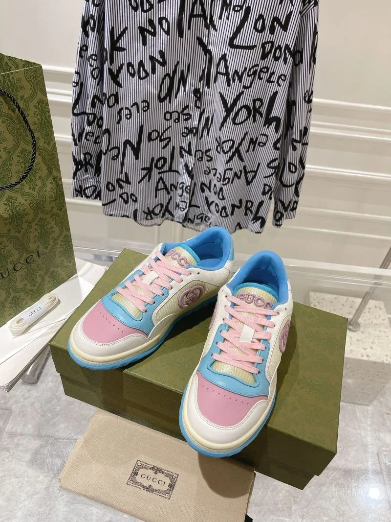 Gucci Low Shoes Stylish 24625