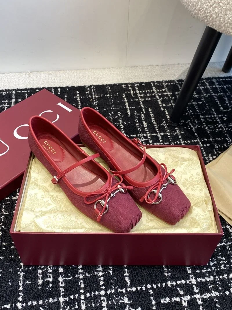FlexibleFit Gucci Low Shoes 24605