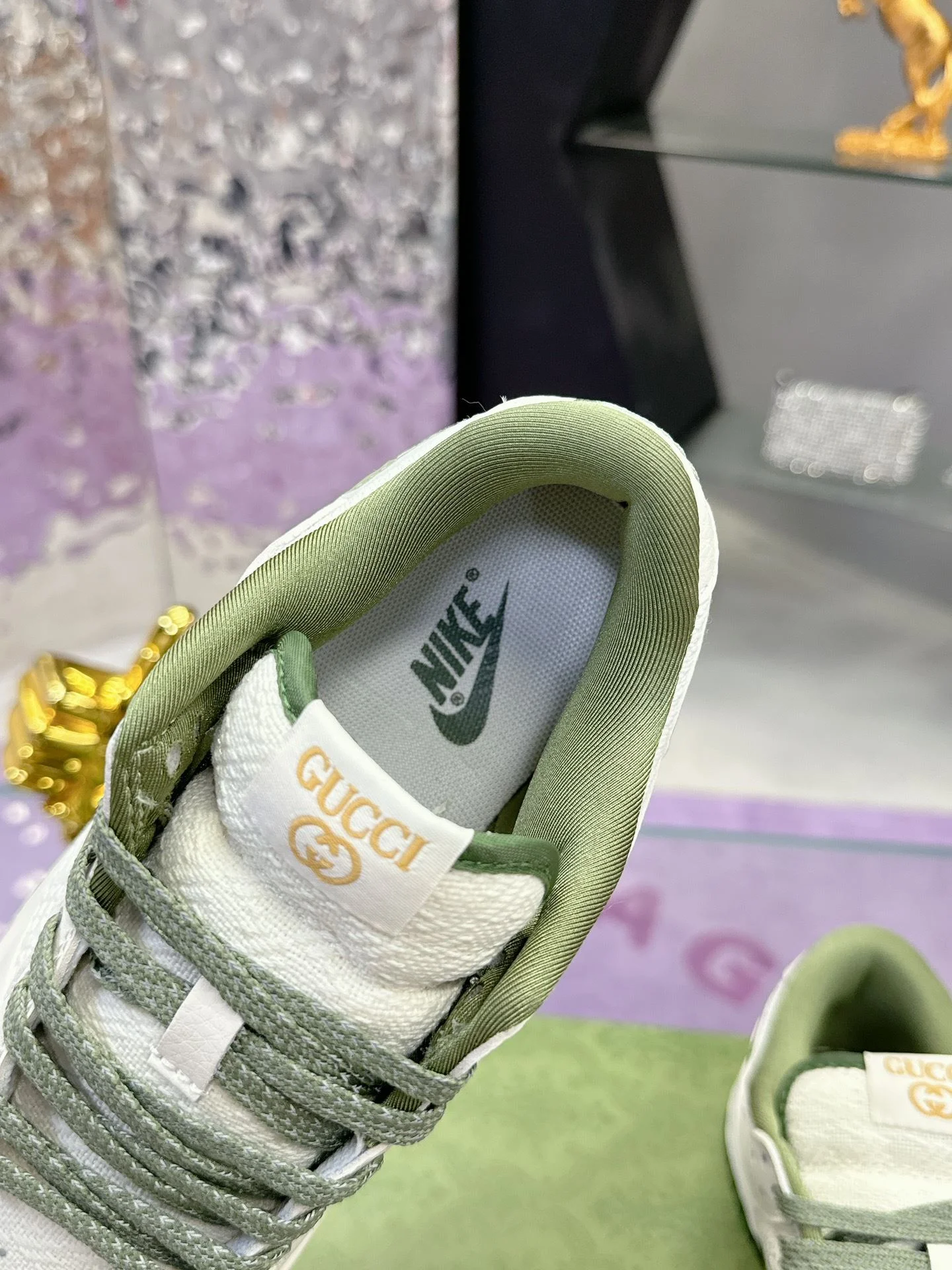 Gucci Low Shoes TimelessDesign 24661