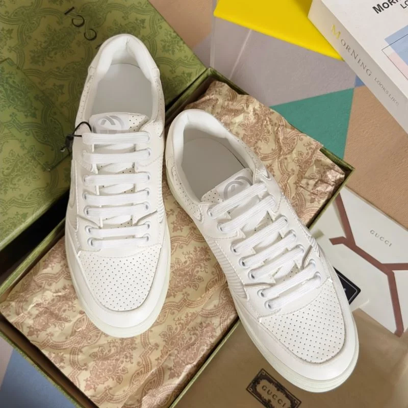 Gucci Low Shoes Youthful 24849
