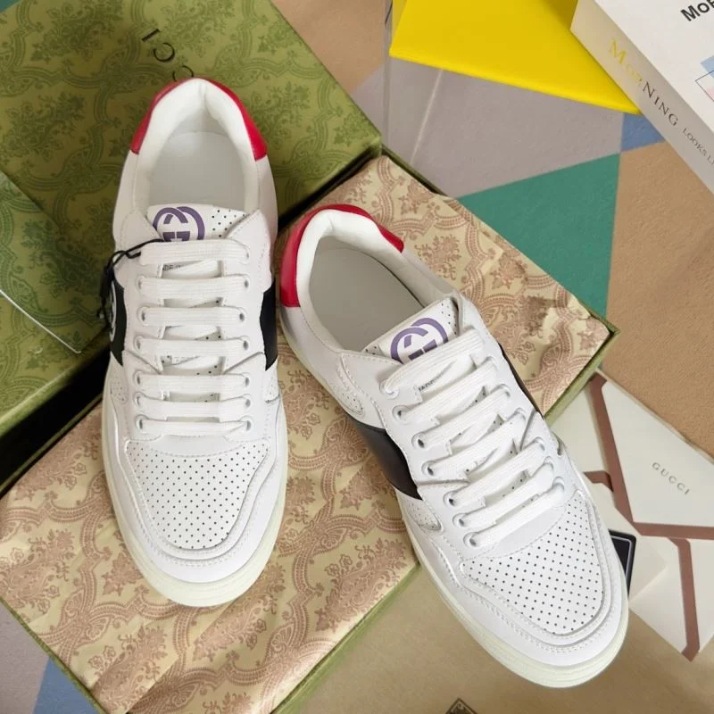 Resilient Gucci Low Shoes 24829