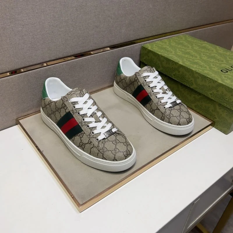 Refined Gucci Low Shoes 25712