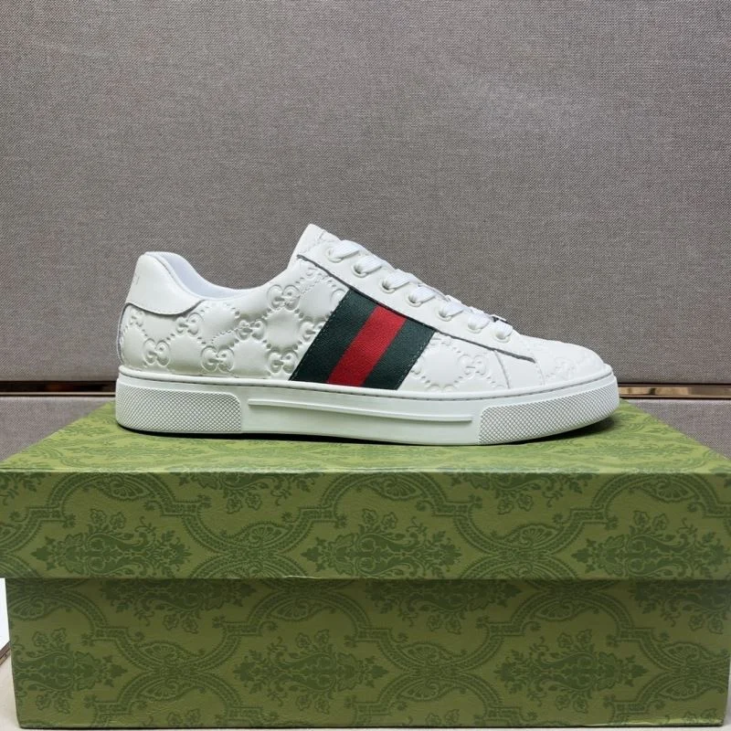 Gucci Low Shoes EyeCatching 25665