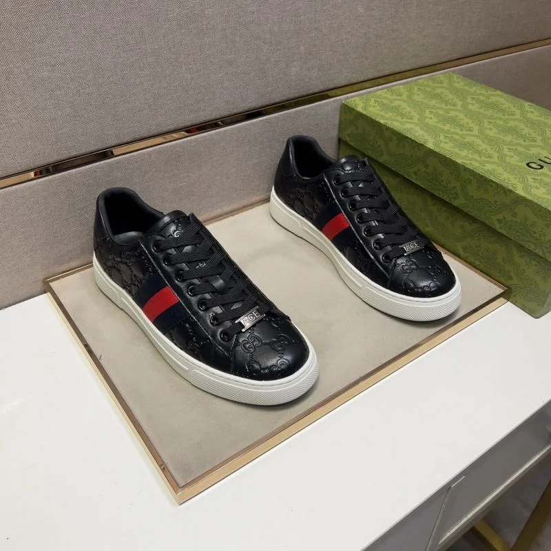 ZipUp Gucci Low Shoes 25653
