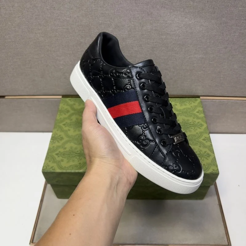 ZipUp Gucci Low Shoes 25653