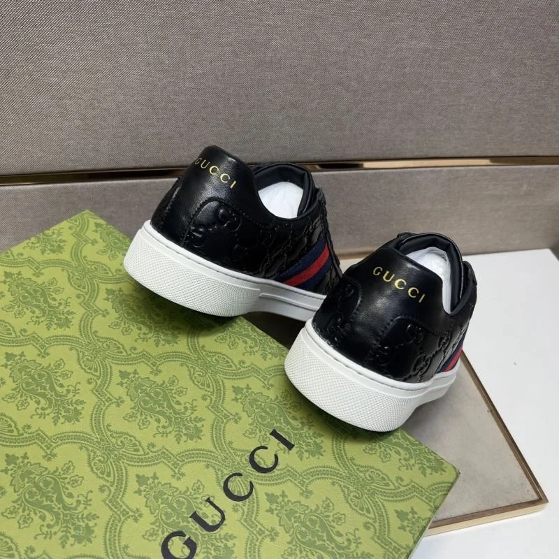 ZipUp Gucci Low Shoes 25653