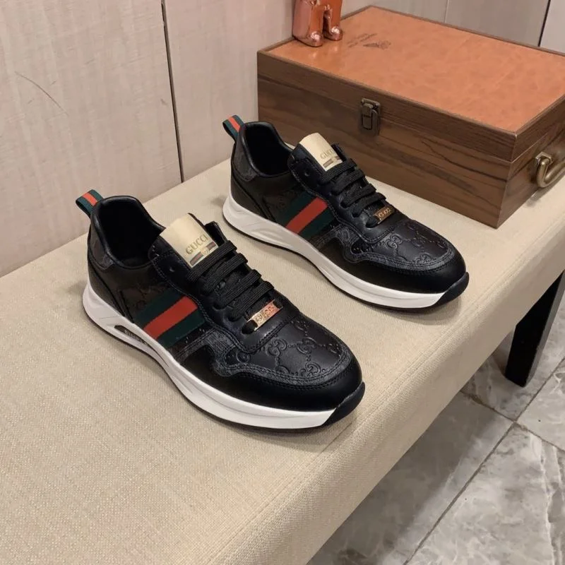 Gucci Low Shoes WellDesigned 25671
