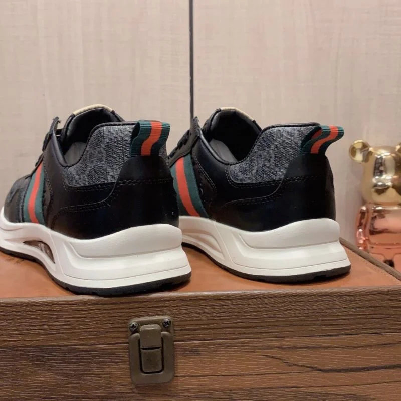 Gucci Low Shoes WellDesigned 25671