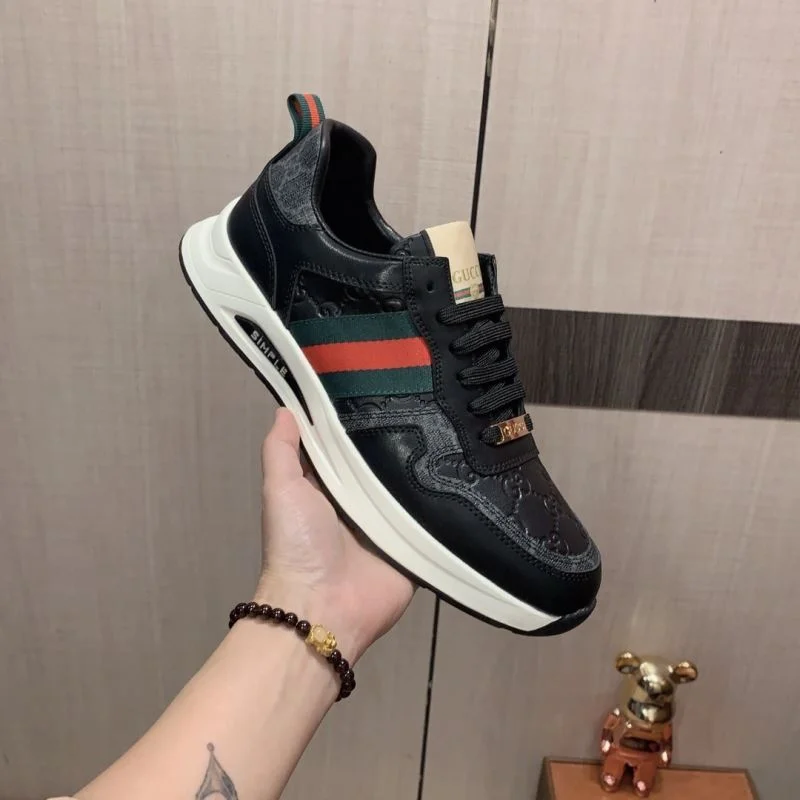 Gucci Low Shoes WellDesigned 25671