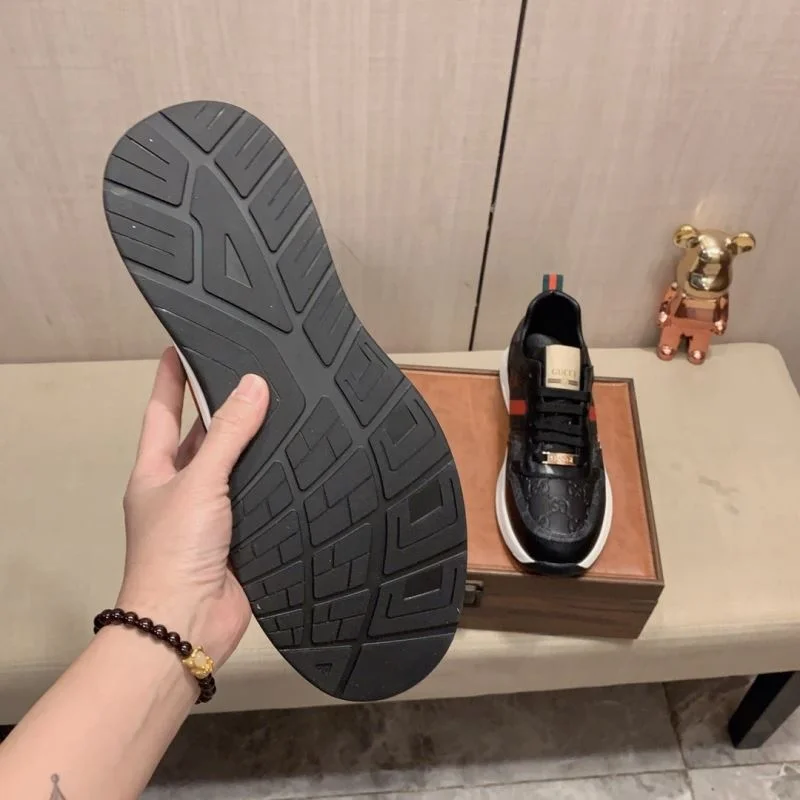 Gucci Low Shoes WellDesigned 25671