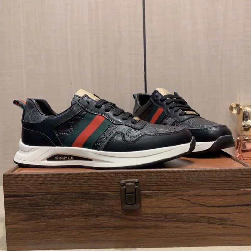 Gucci Low Shoes WellDesigned 25671
