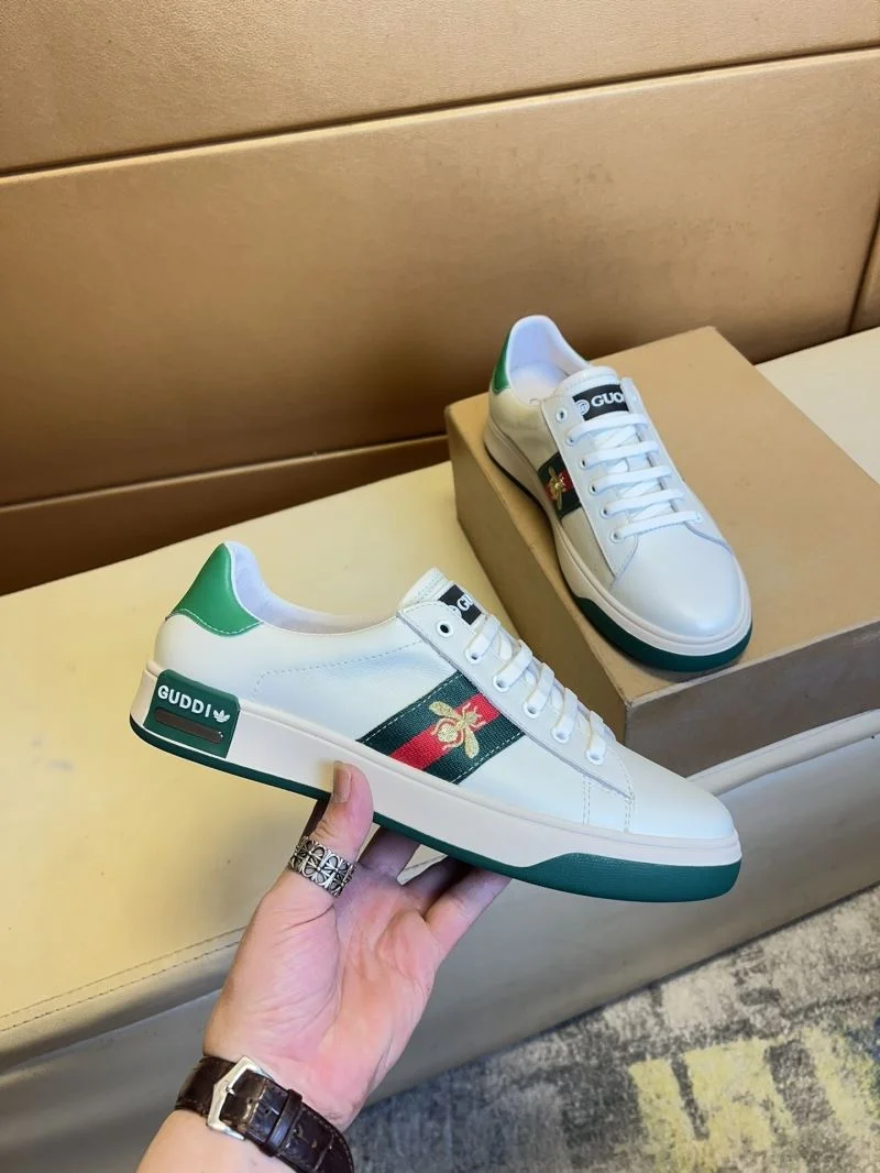 Unique Gucci Low Shoes 25647