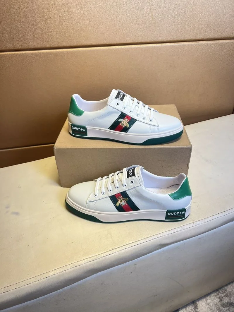 Unique Gucci Low Shoes 25647