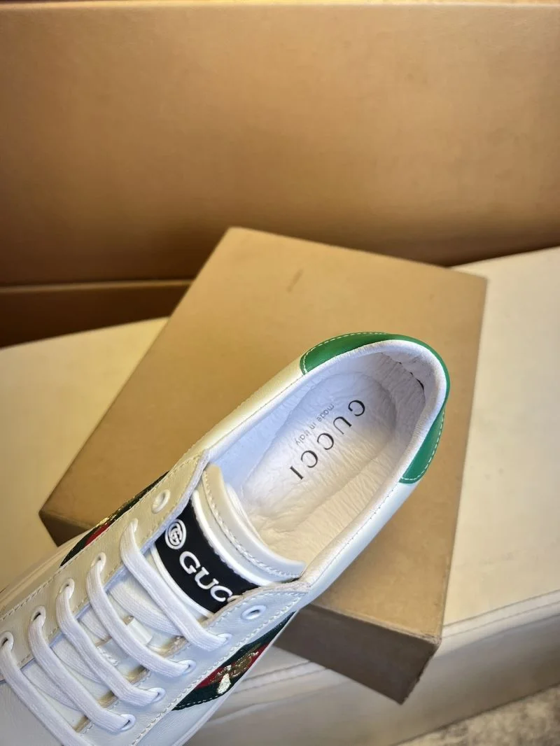 Unique Gucci Low Shoes 25647