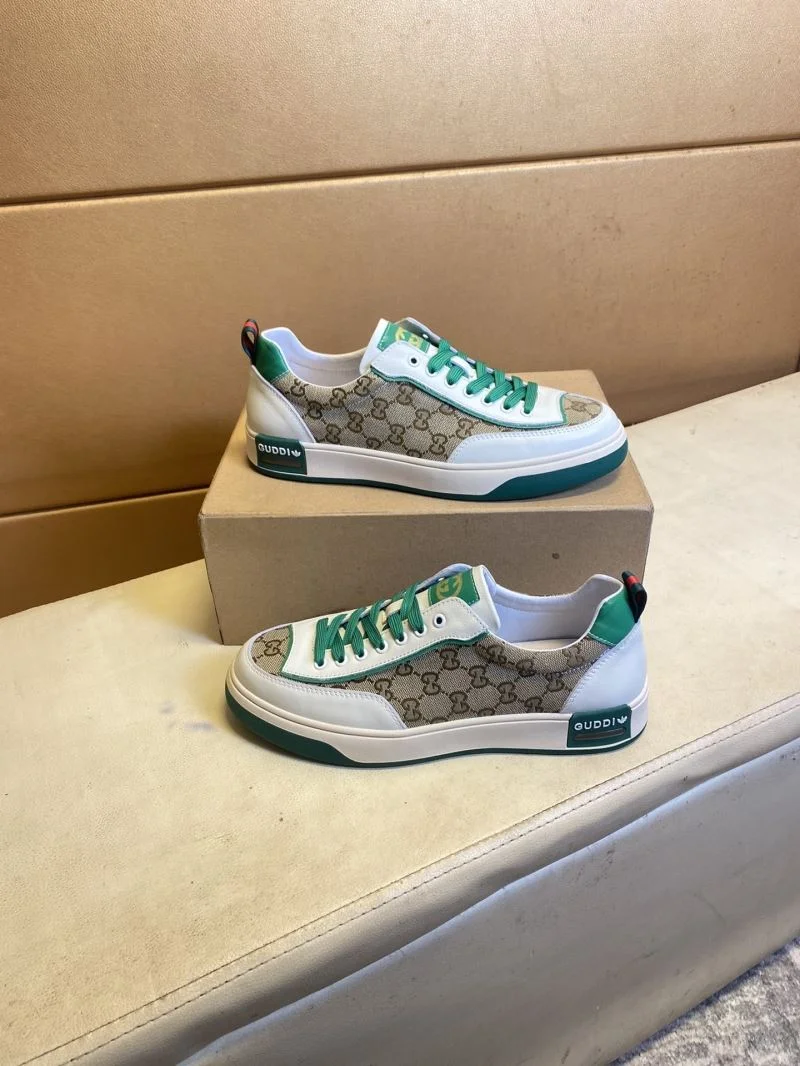 Stretchable Gucci Low Shoes 25636