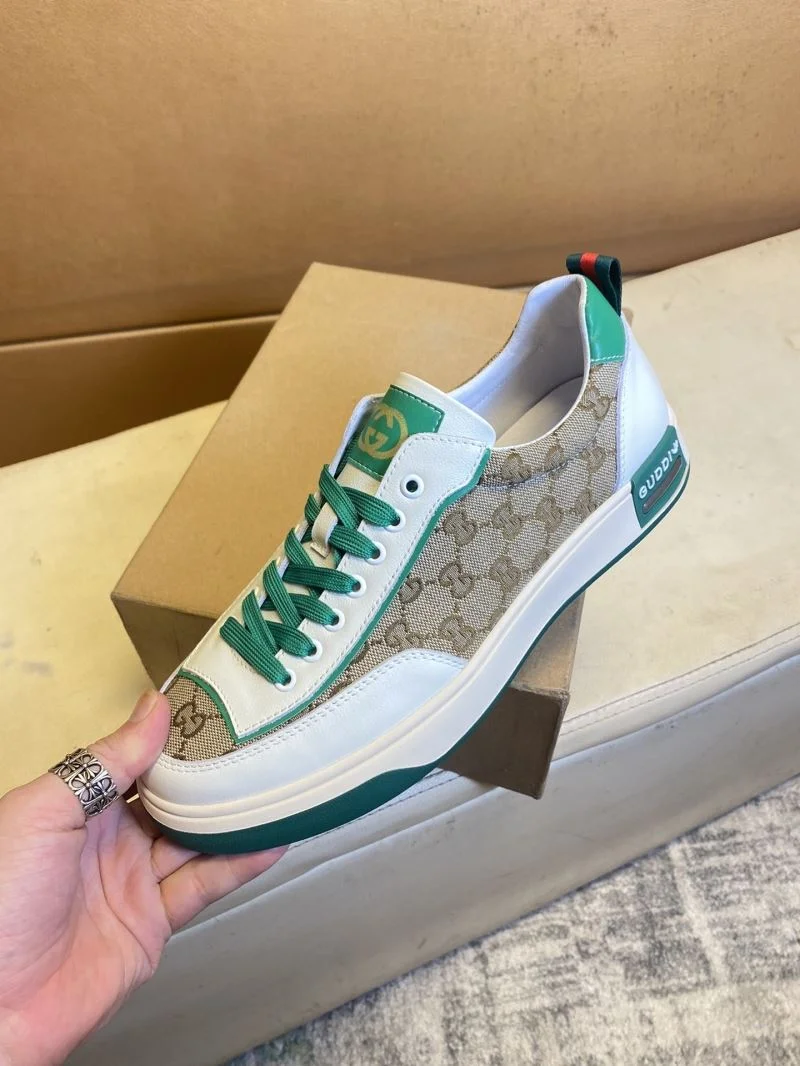 Stretchable Gucci Low Shoes 25636