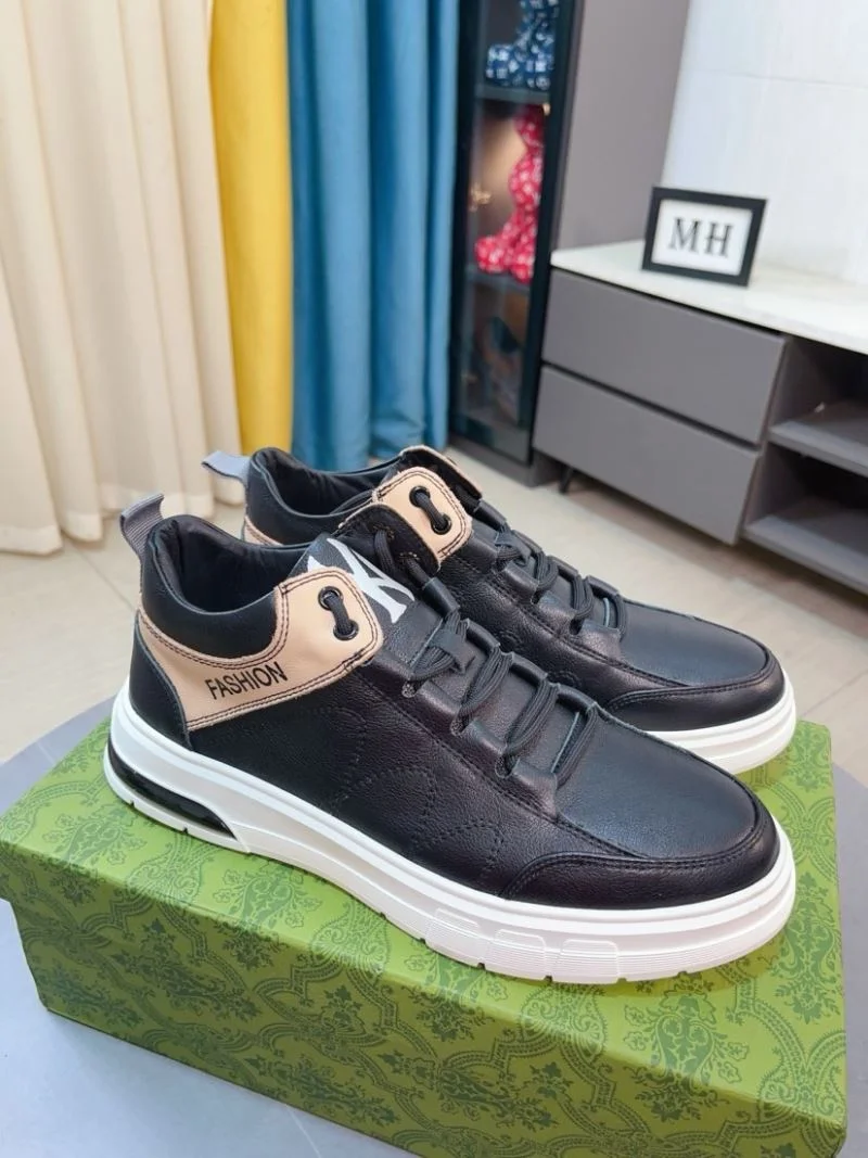 Gucci Low Shoes Elegant 25640