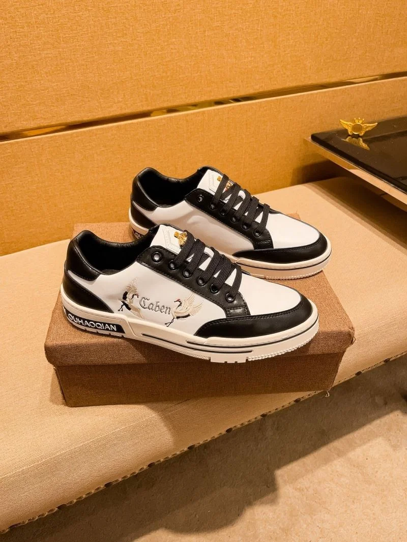 SmoothTexture Gucci Low Shoes 25628