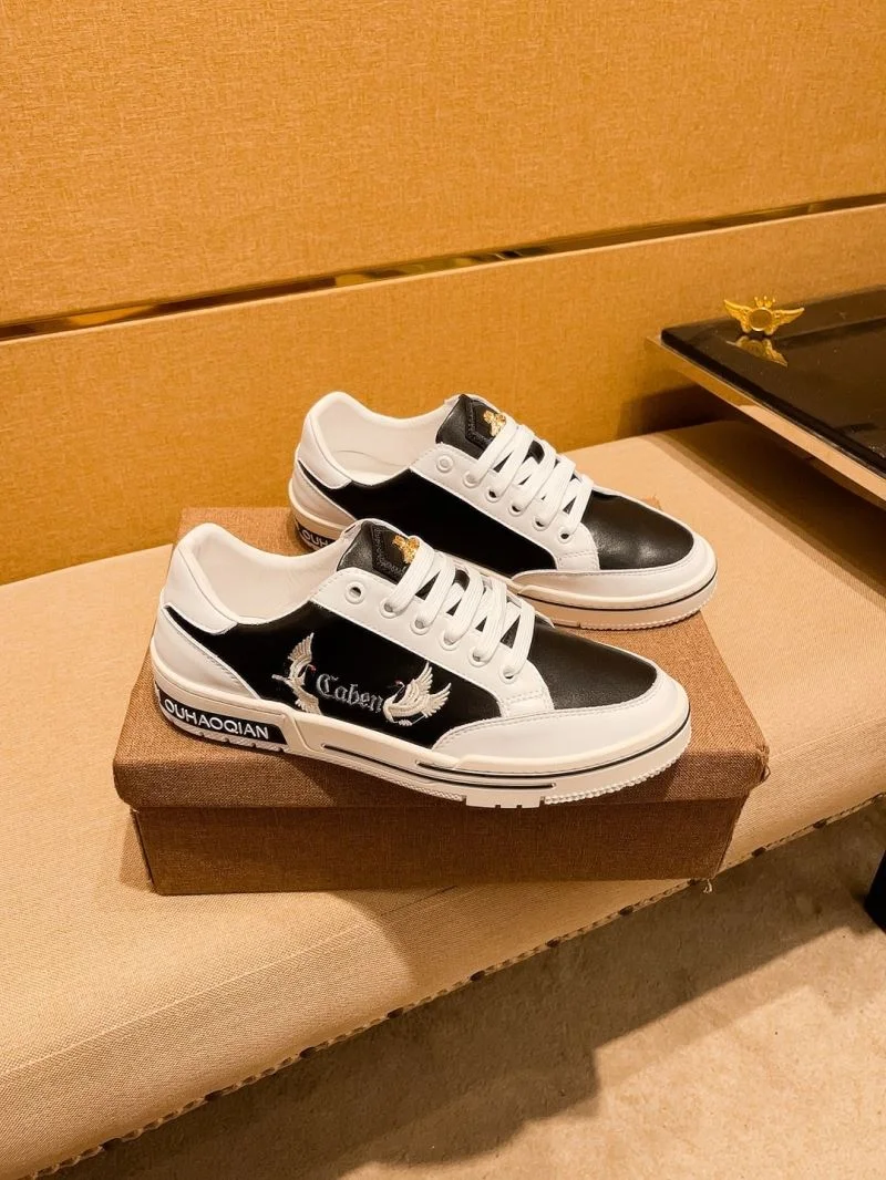 EyeCatching Gucci Low Shoes 25676