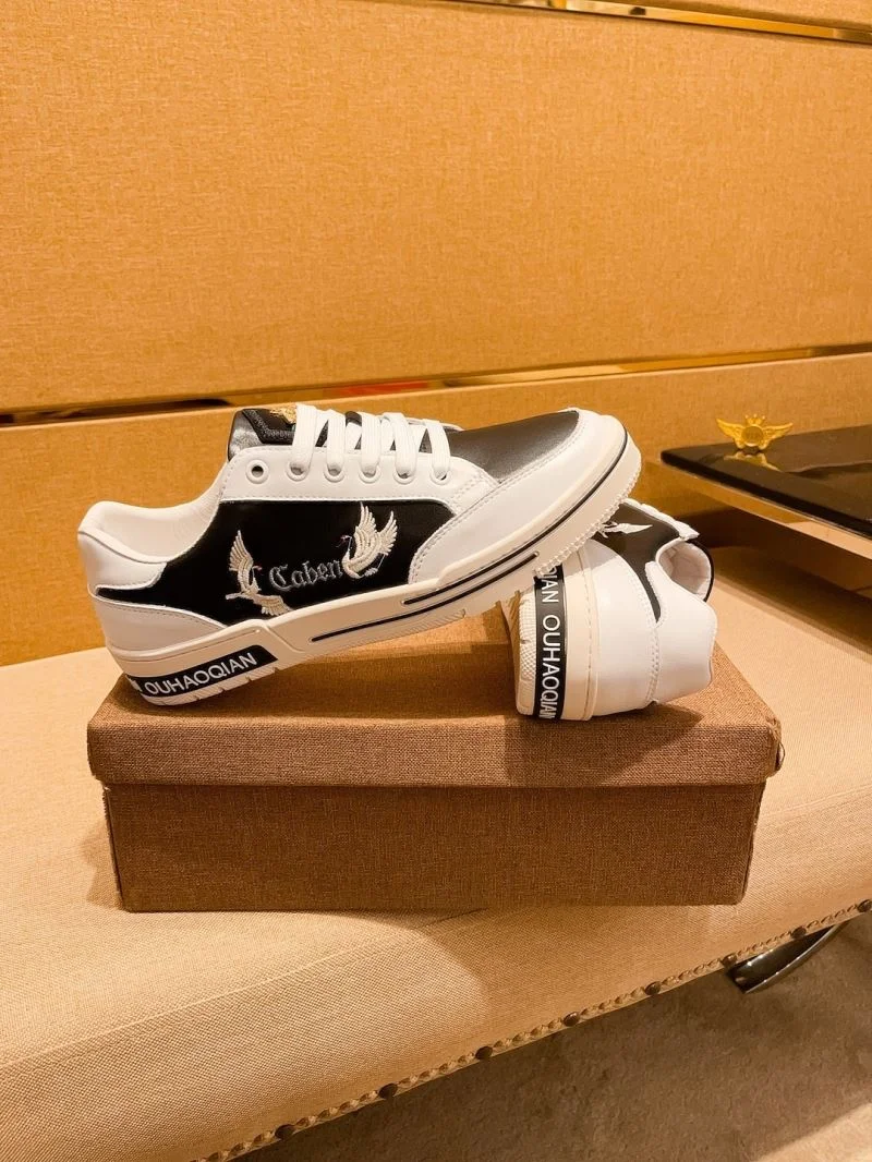 EyeCatching Gucci Low Shoes 25676