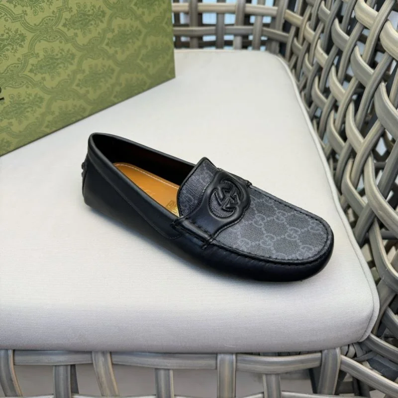 Gucci Low Shoes Vibrant 25645