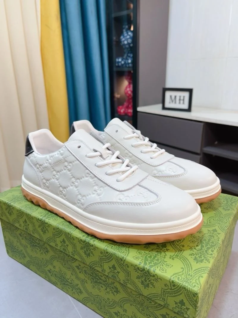 MoistureWicking Gucci Low Shoes 25604