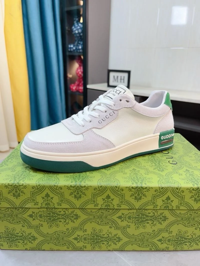 Gucci Low Shoes Flexible 25651