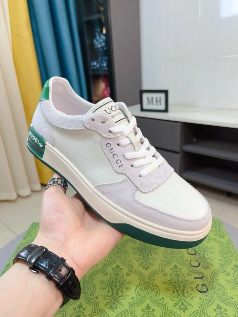 Gucci Low Shoes Flexible 25651