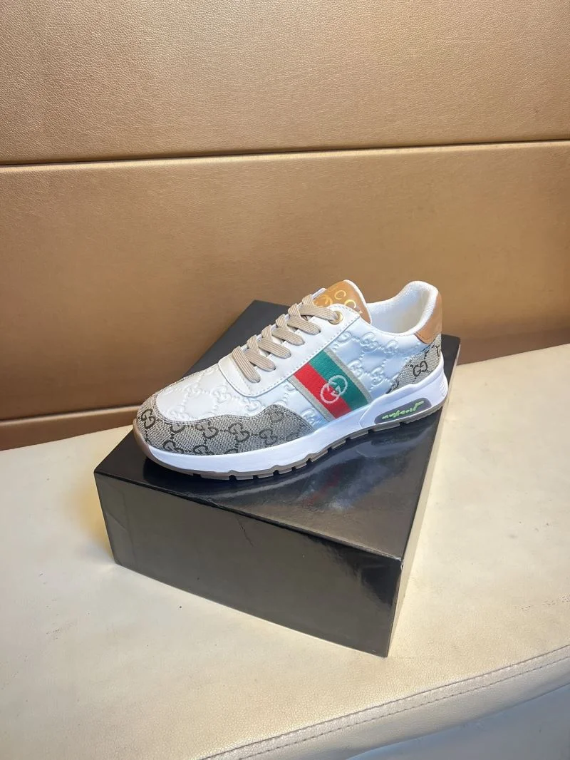 Gucci Low Shoes WeatherProof 25593