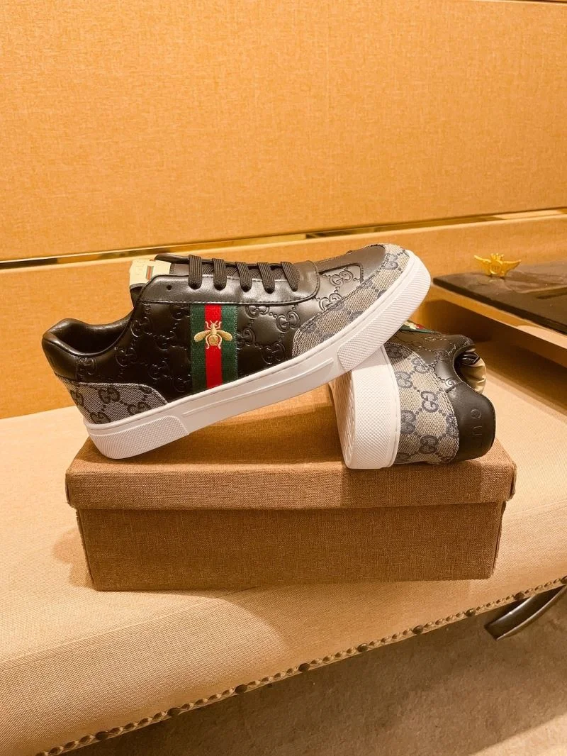 Effortless Gucci Low Shoes 25582