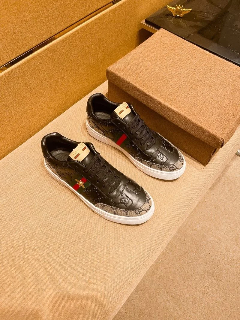 Effortless Gucci Low Shoes 25582
