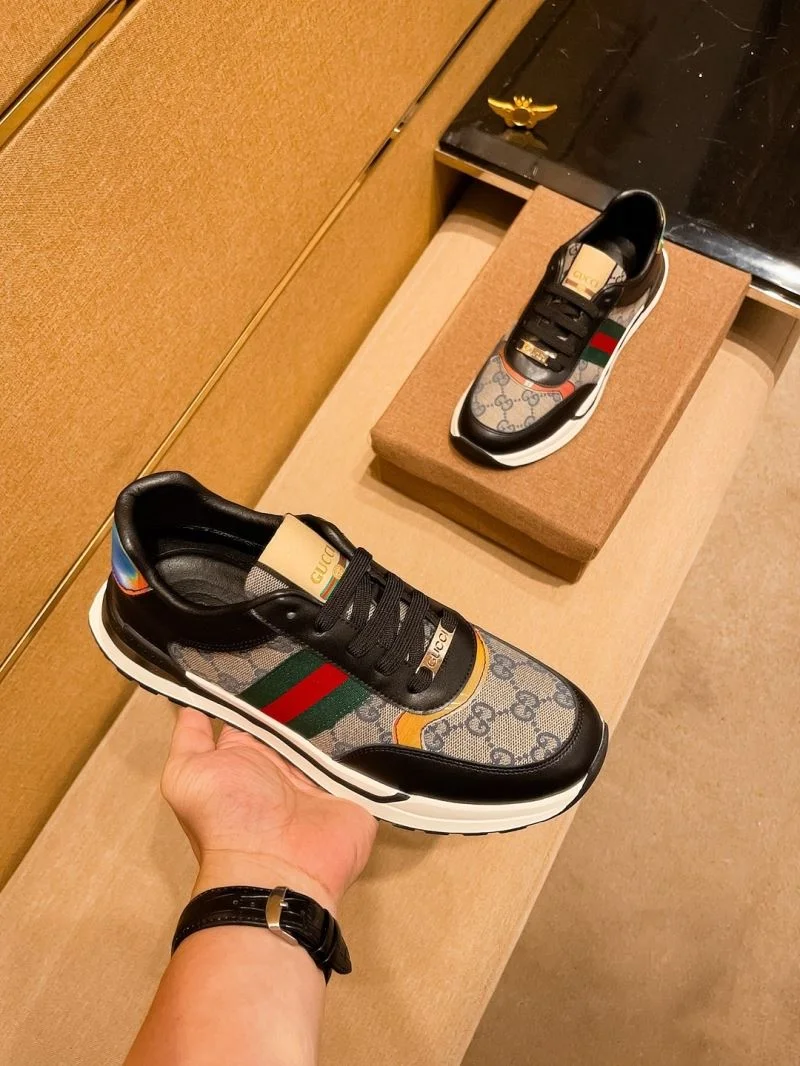 Neat Gucci Low Shoes 25598