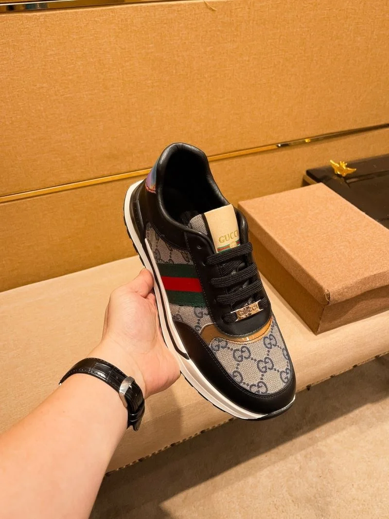 Neat Gucci Low Shoes 25598