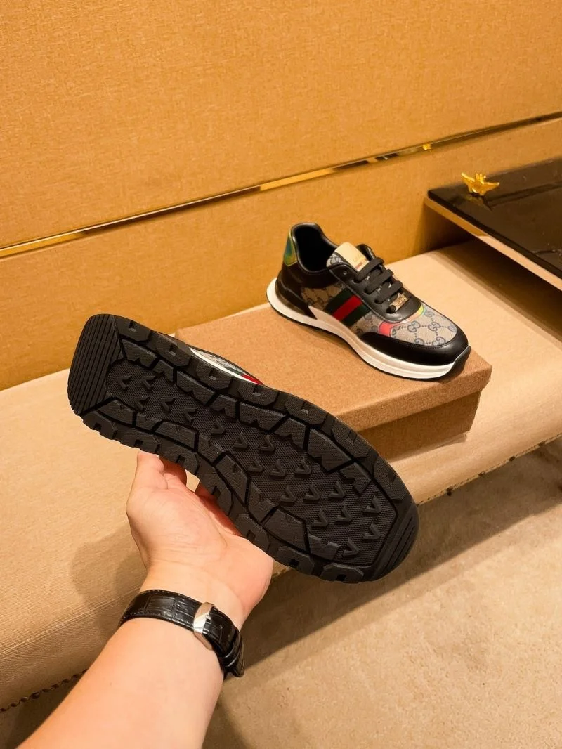 Neat Gucci Low Shoes 25598