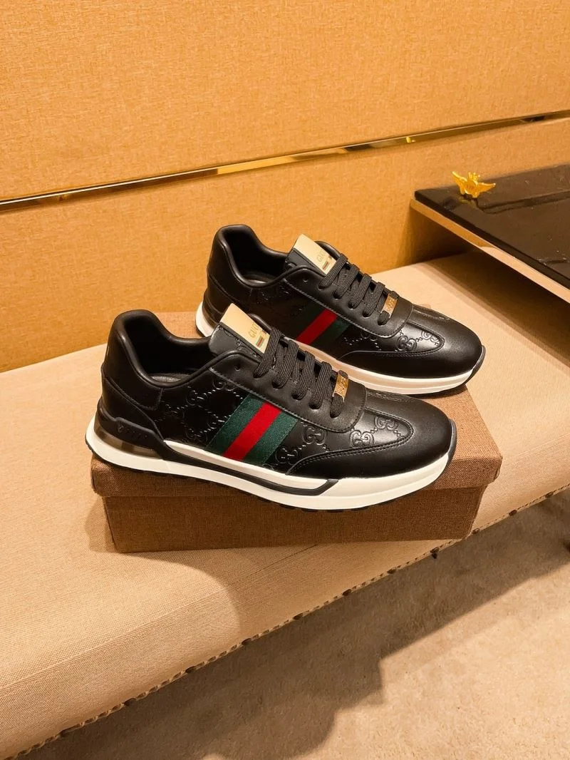 MultiPurpose Gucci Low Shoes 25570